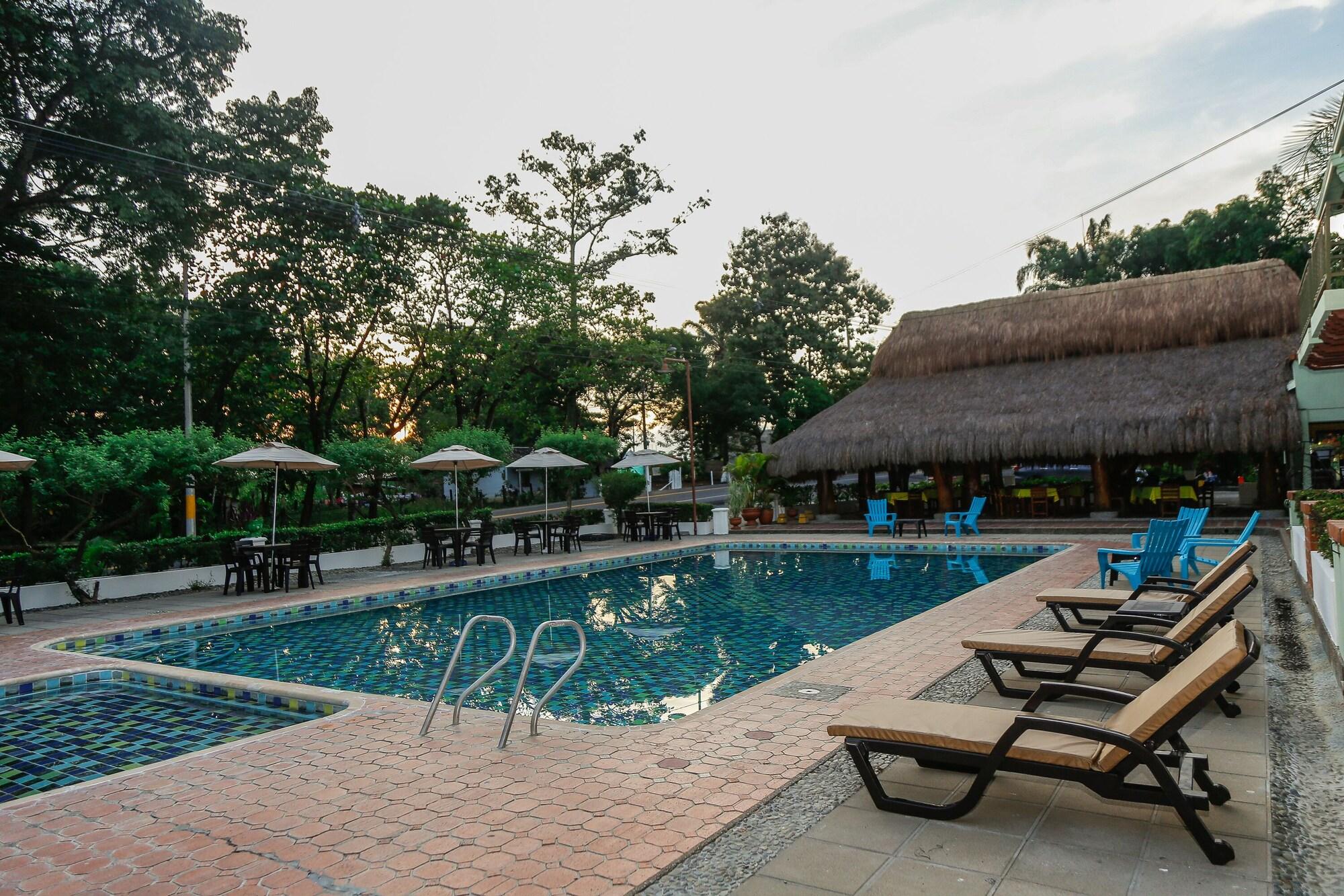 Vista Exterior Hotel y Restaurante Mesón del Gitano