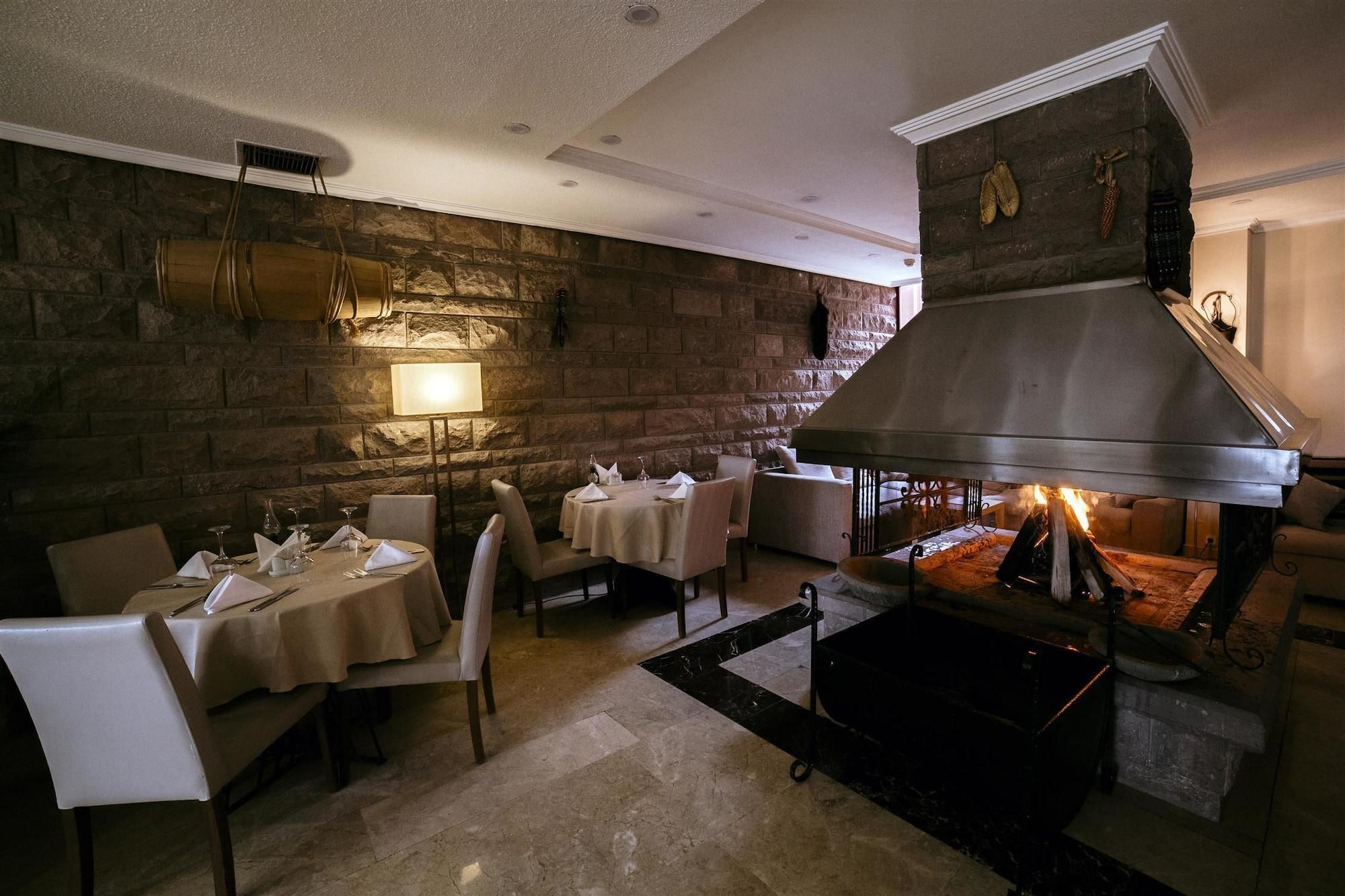 Restaurant Patalya Lakeside Resort Hotel Ankara