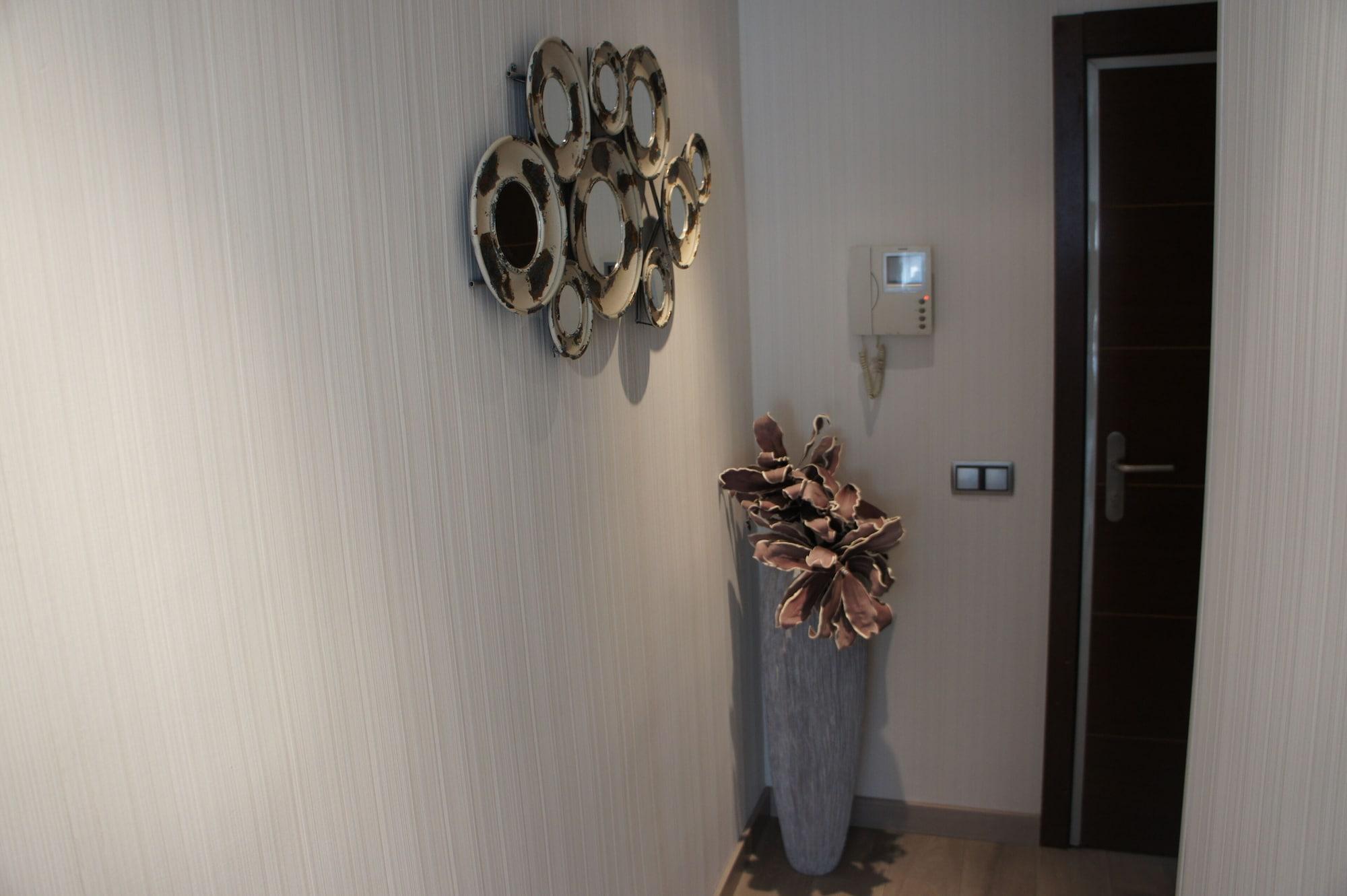 Varios Arizonica Suites
