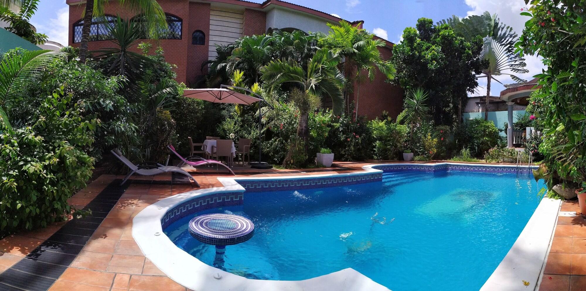 Varios Villa Mia Abidjan