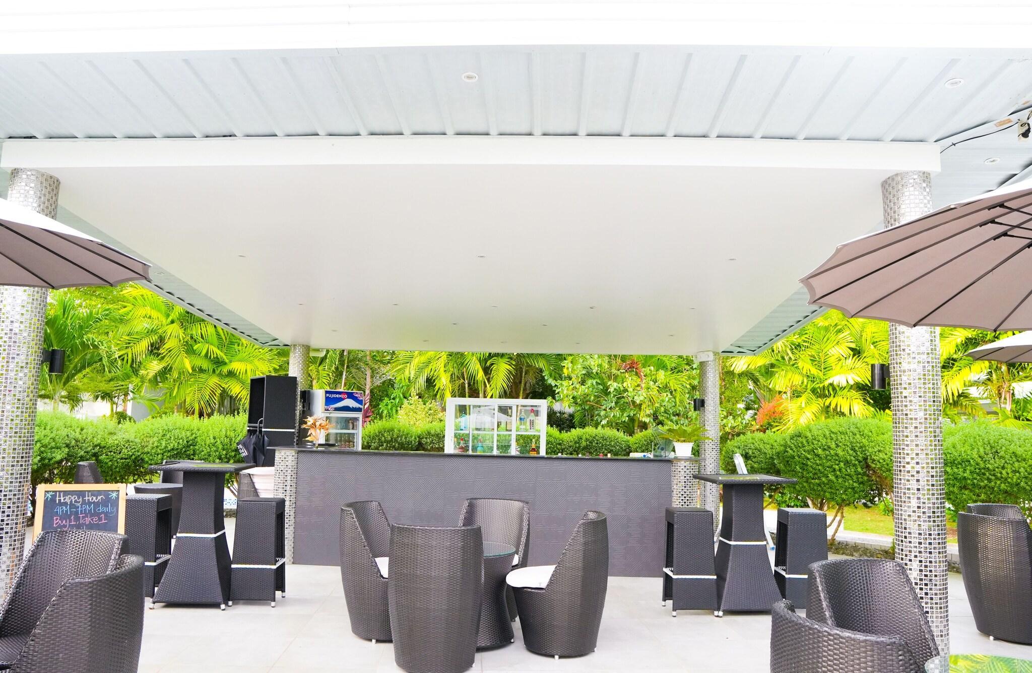 Bar/Salón Marina Point Bay Resort