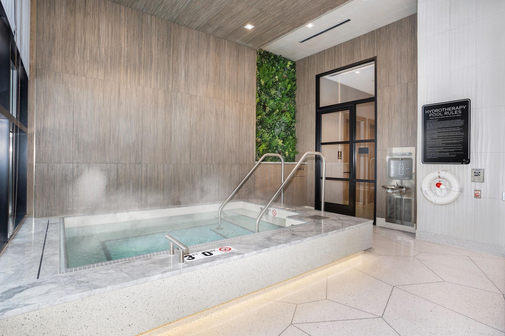 Spa Level Chicago Fulton Market