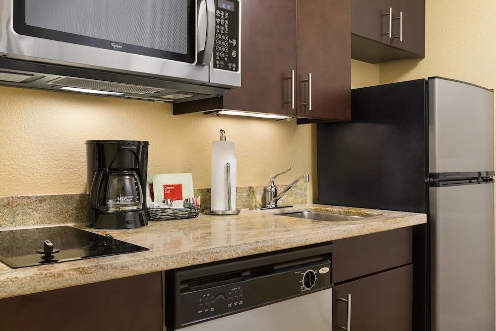 Suite TownePlace Suites by Marriott Denver Airport at Gateway Park