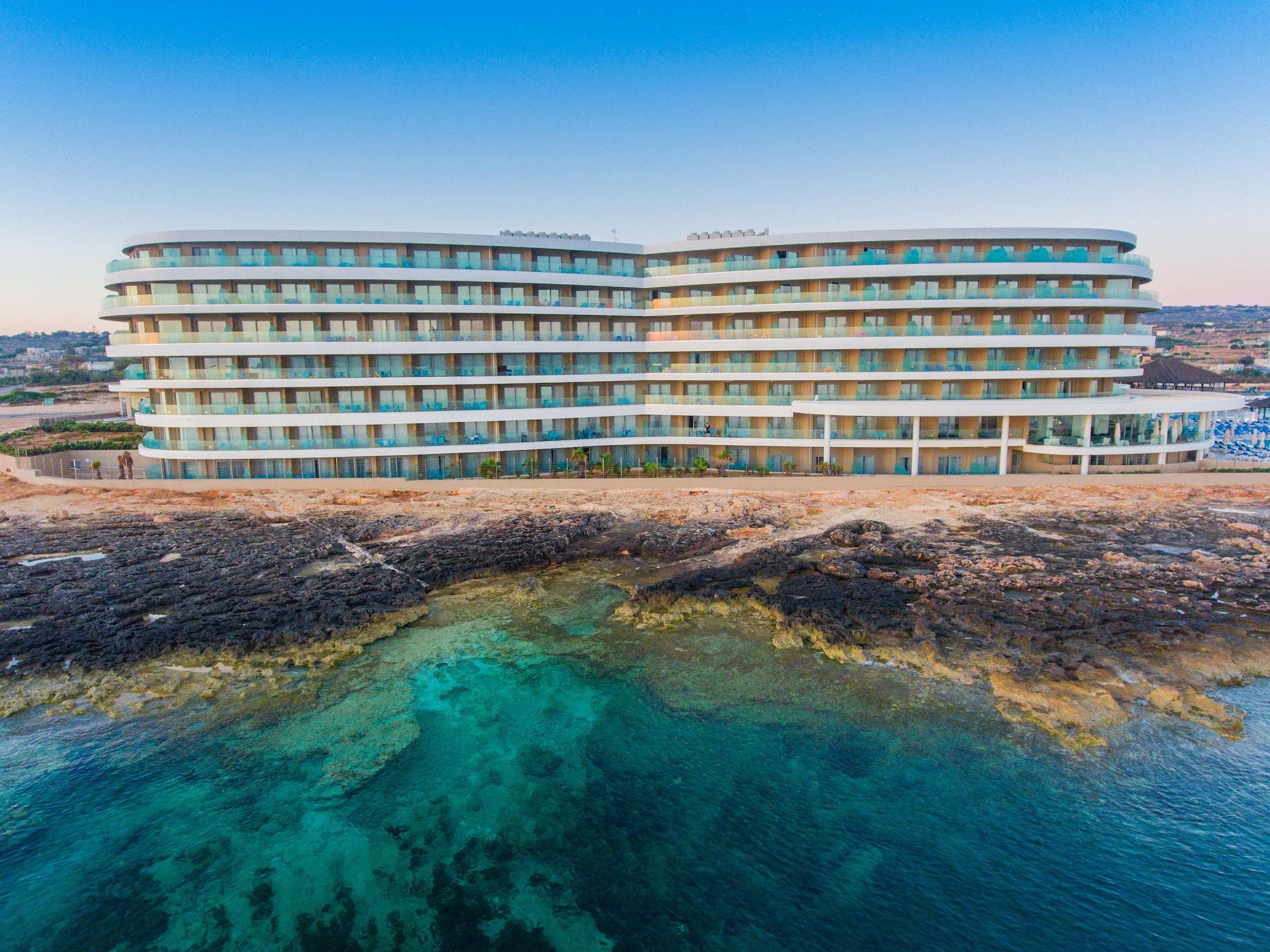 Vista Exterior Ramla Bay Resort