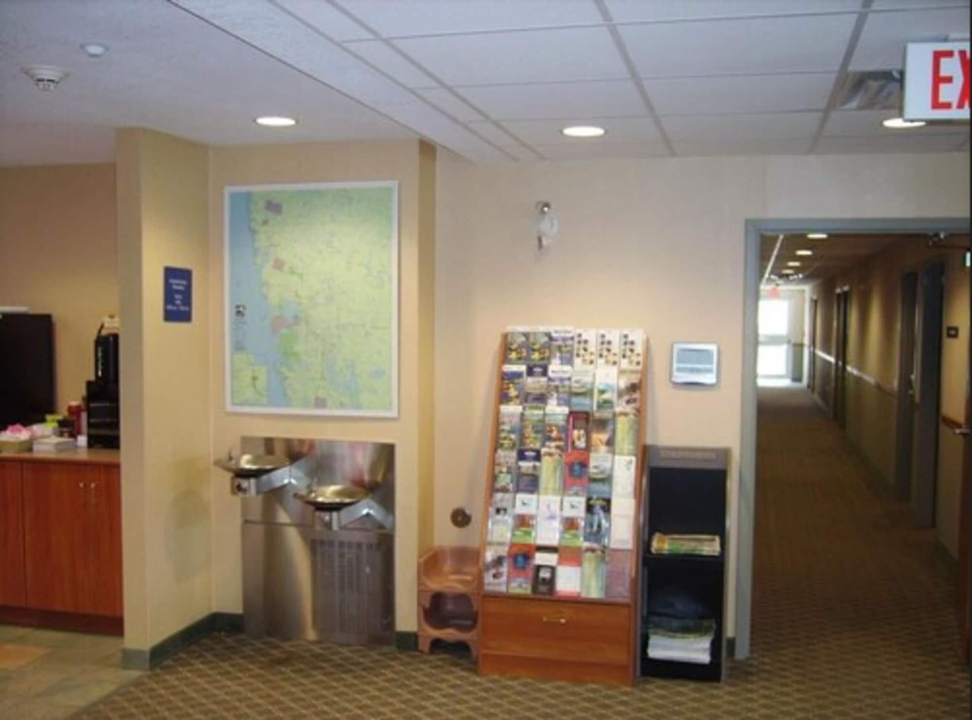 Vista Lobby Parry Sound Inn & Suites