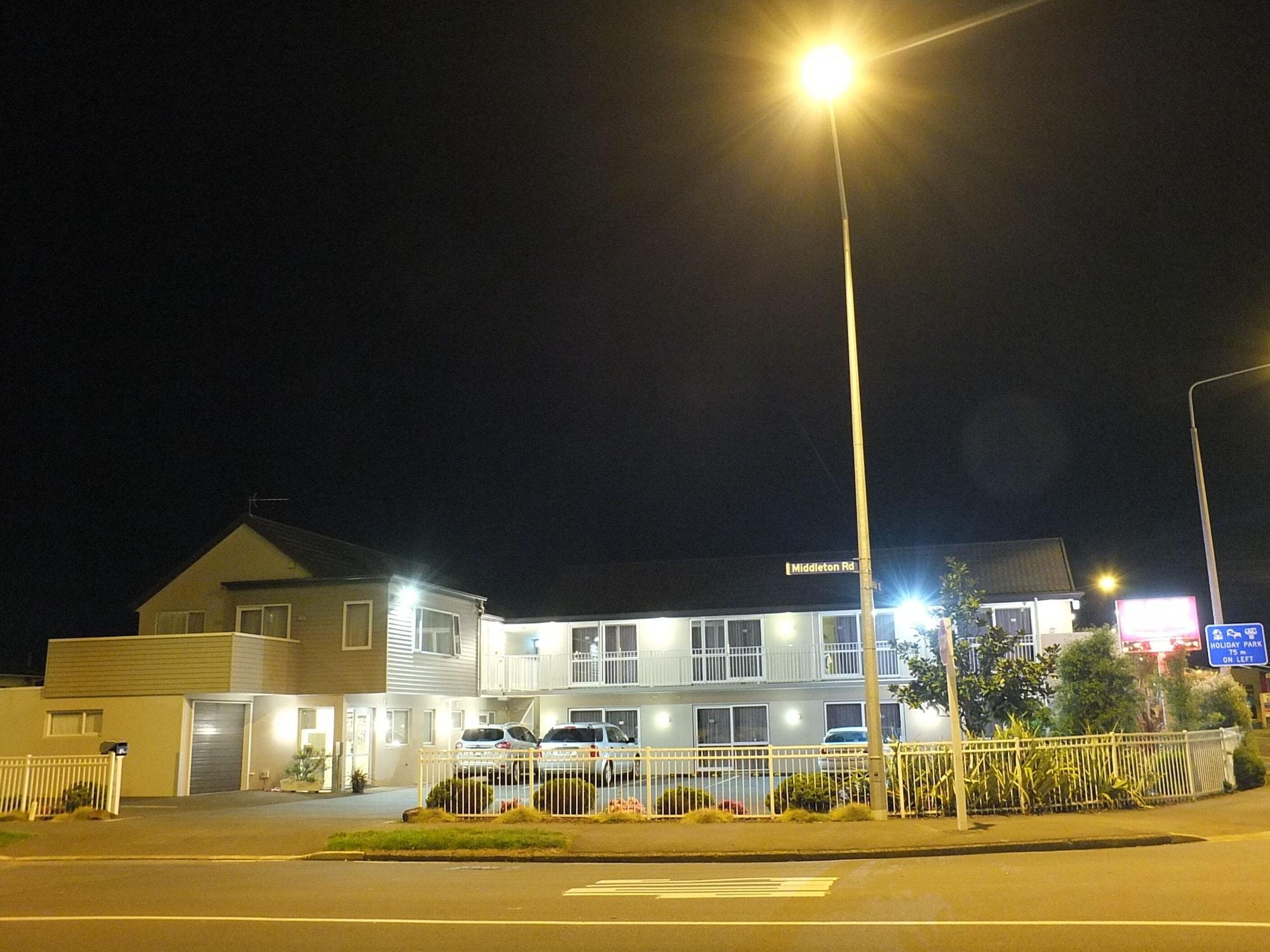 Varios 101 Stars Motel