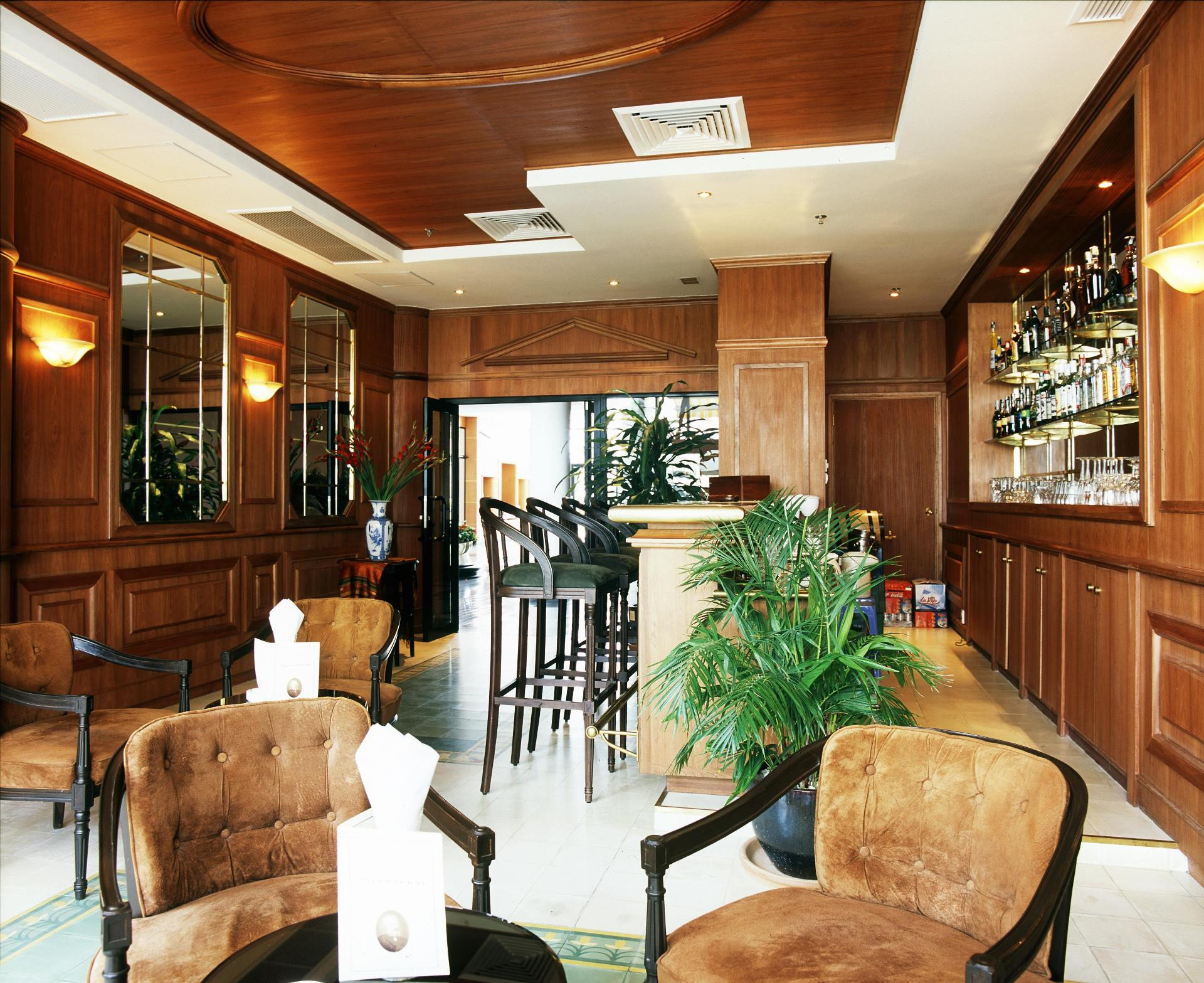 Bar/Salón Saigon Domaine Luxury Residences