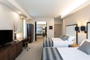 Alojamiento - Leon Hotel LES
