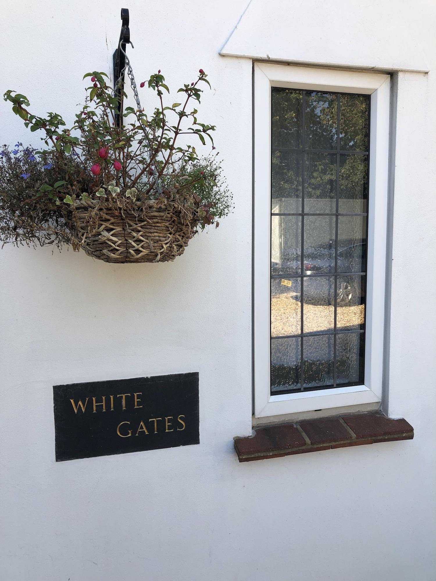 Vista Exterior Whites Gates Hotel