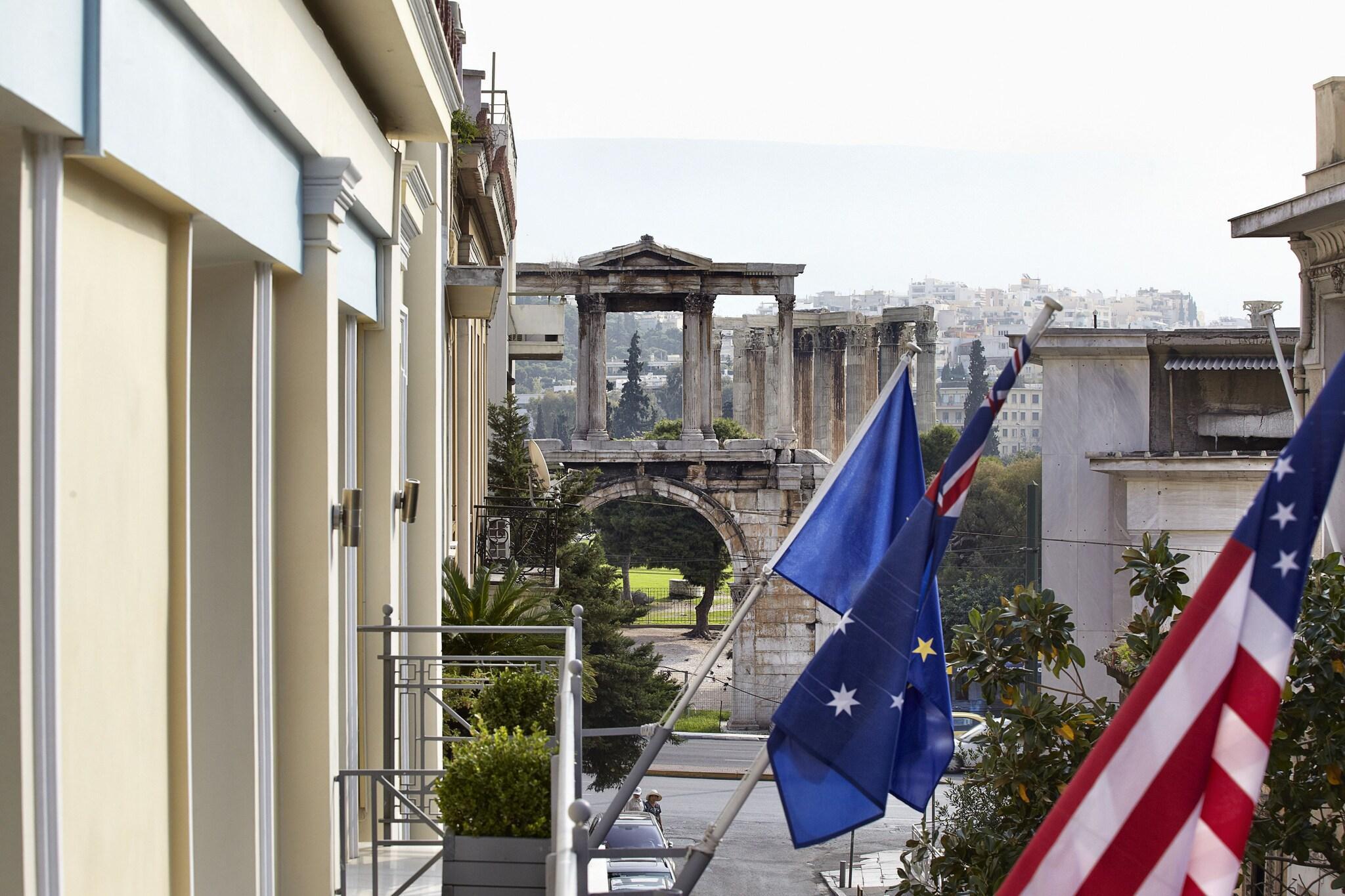 Vista Exterior AVA Hotel & Suites