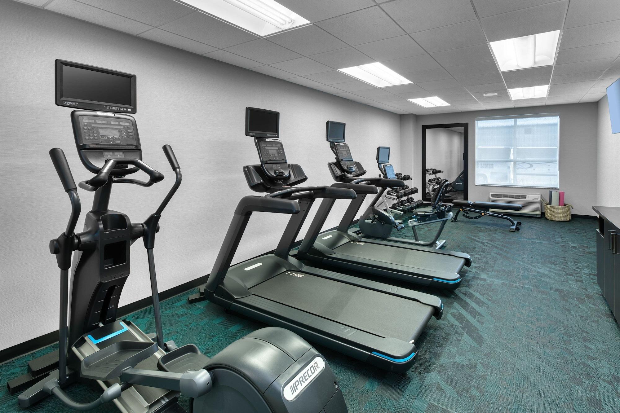 Gimnasio TownePlace Suites by Marriott Sudbury