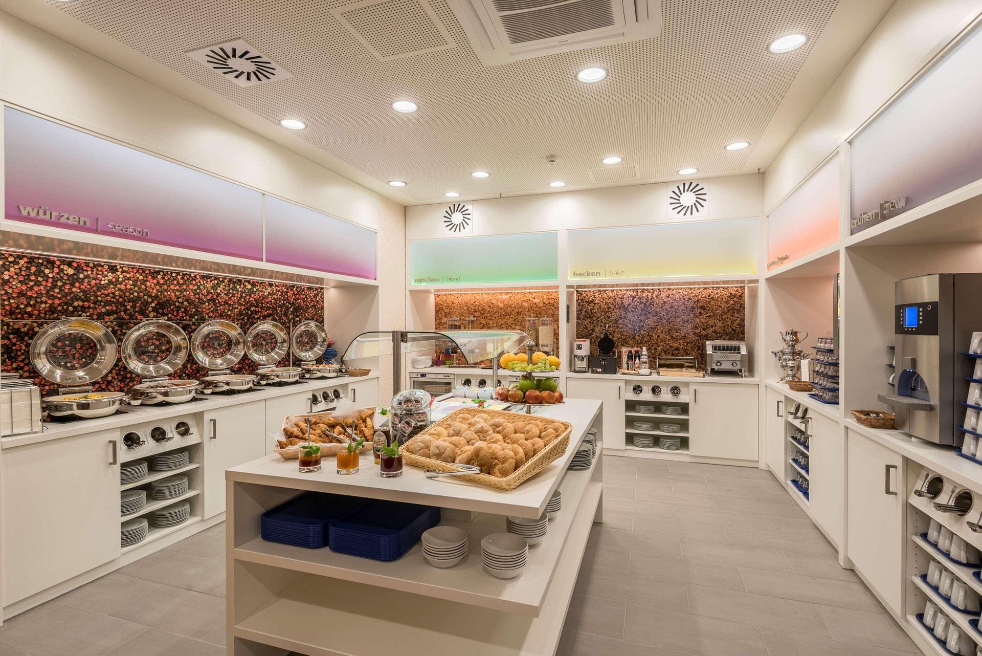 Restaurant Hampton by Hilton Hamburg City Centre