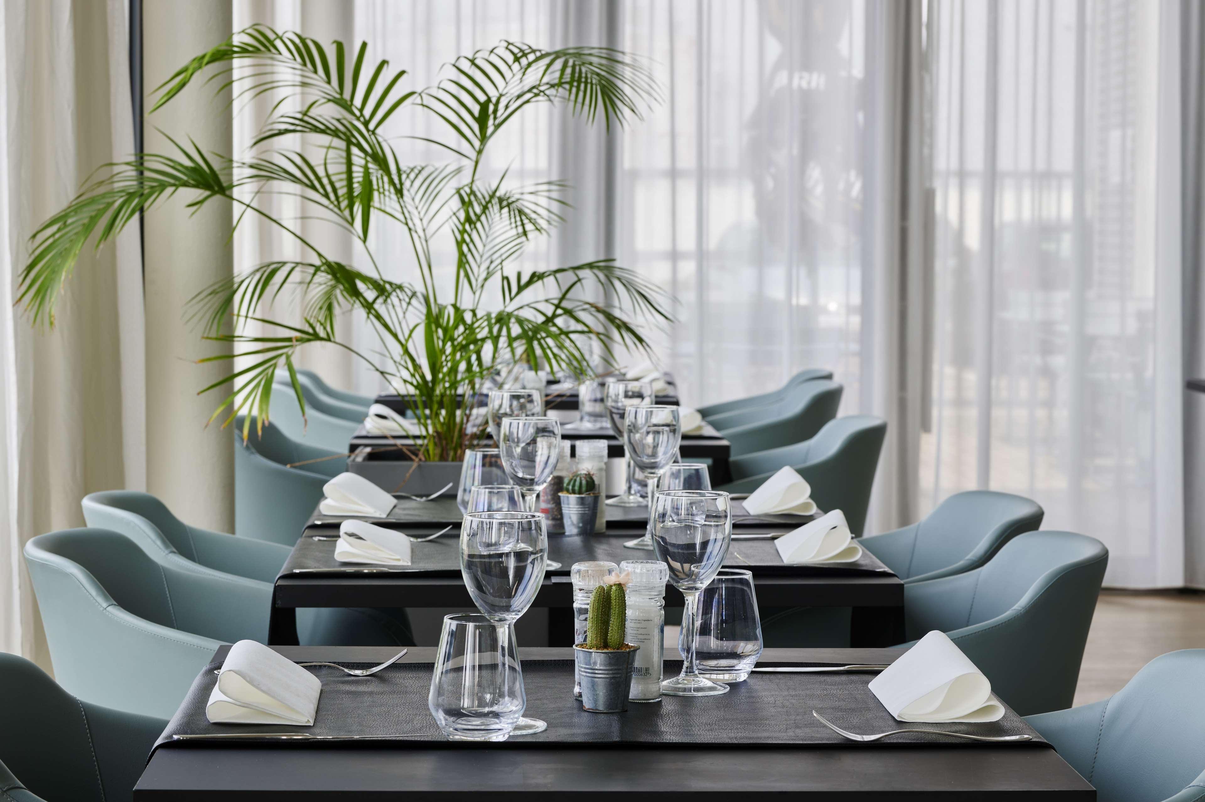 Restaurant Park Inn by Radisson Liege Airport