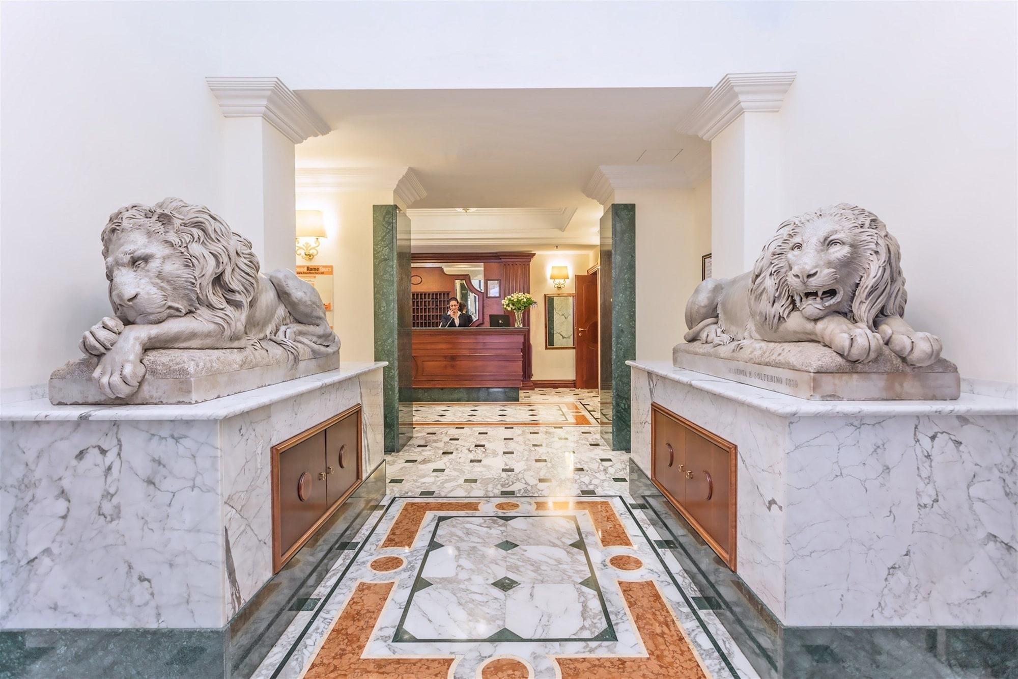 Vista Lobby Raeli Hotel Regio