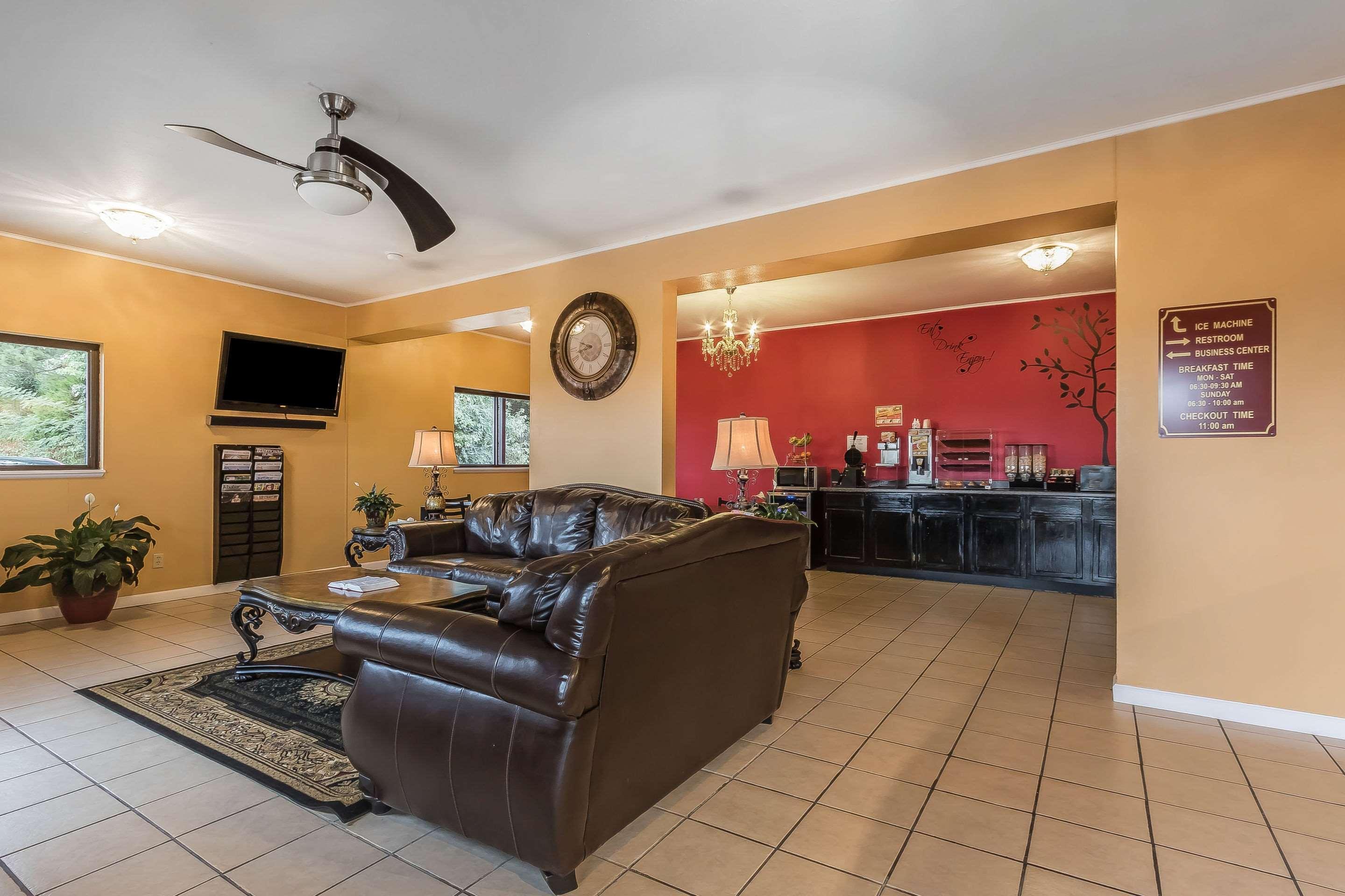 Vista Lobby Econo Lodge Martin