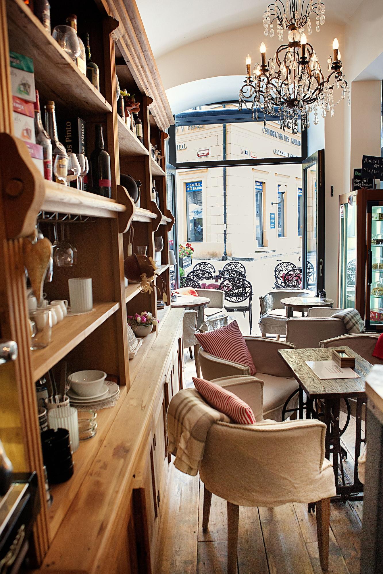 Vista Lobby Jungmann