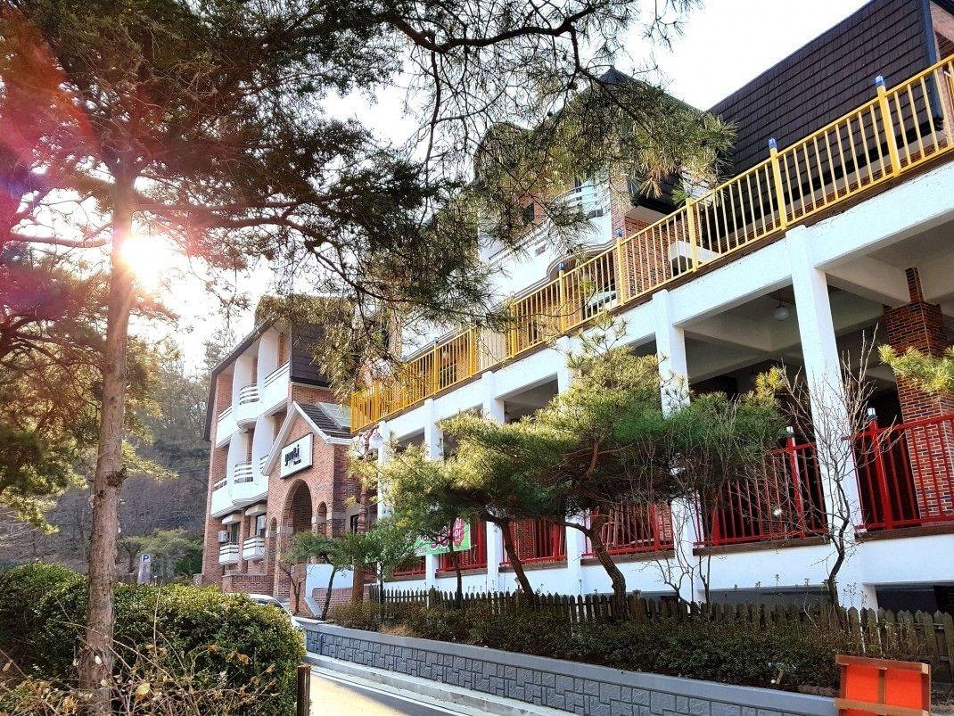 Vista Exterior You & I Pension