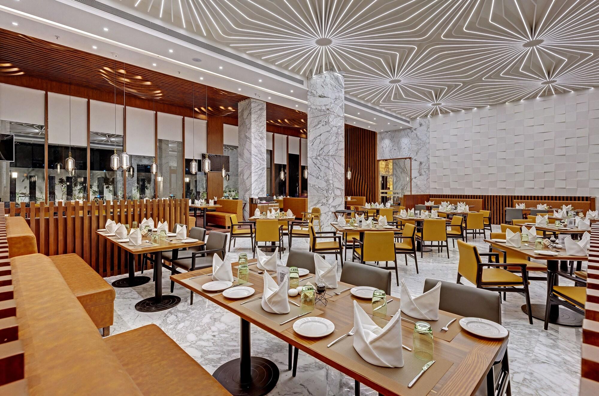 Restaurant The Fern Leo Resort & Club Junagadh