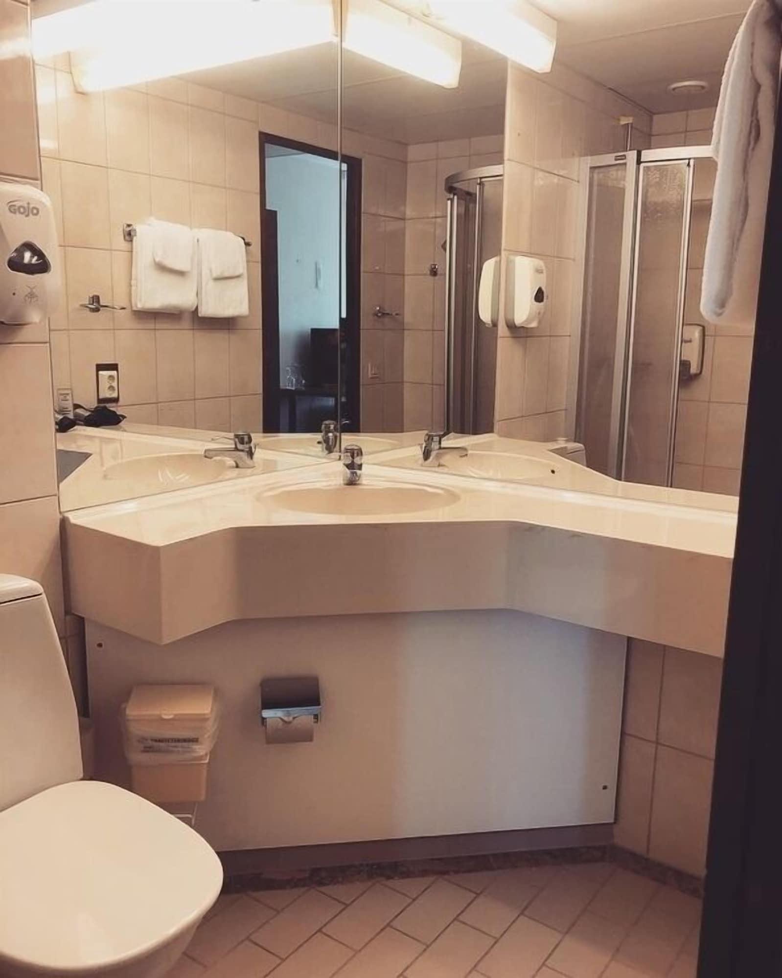 Equipamiento de Habitación Hotel Riverside