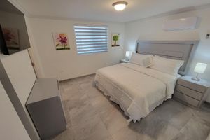 Alquiler Vacacional - "Stylish Condo with Private Pool"