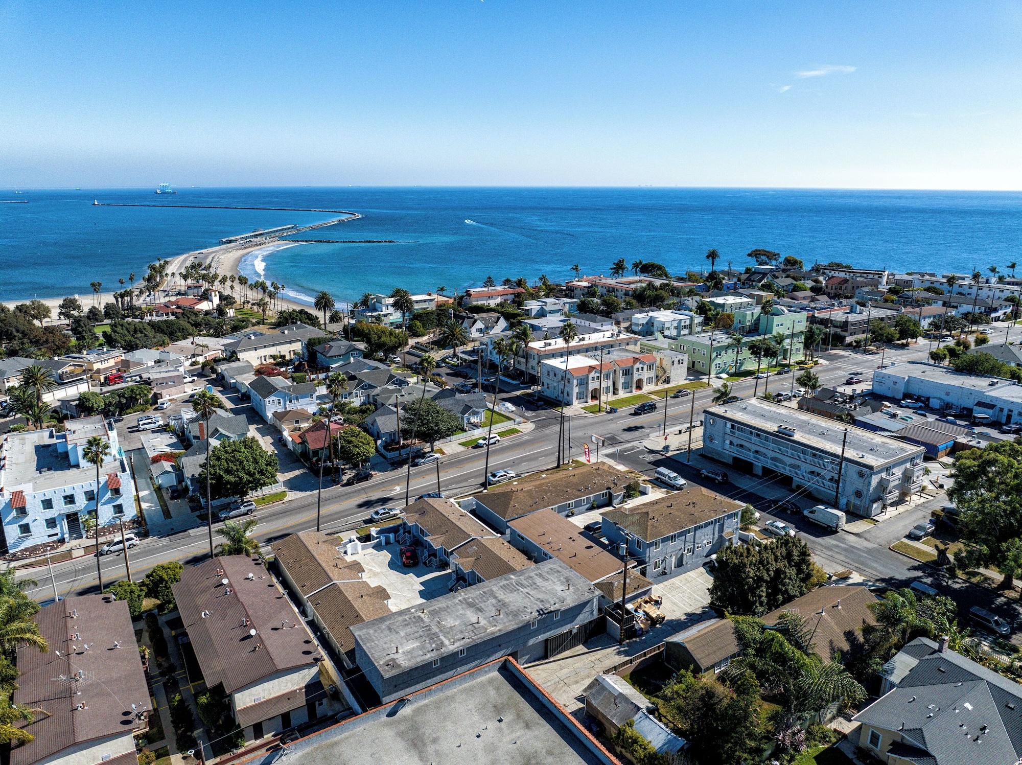 Playa Pacific Inn & Suites