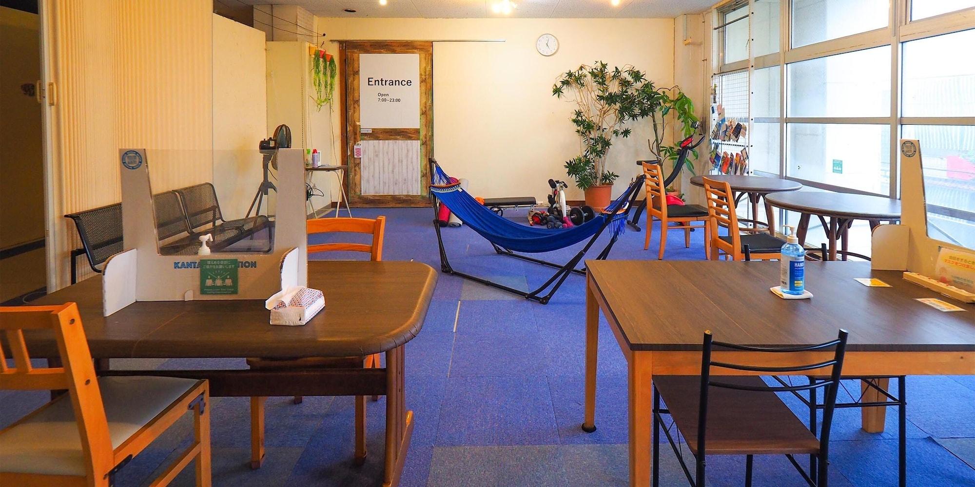 Bar/Salón Guest House Churayado Ishigakijima - Hostel