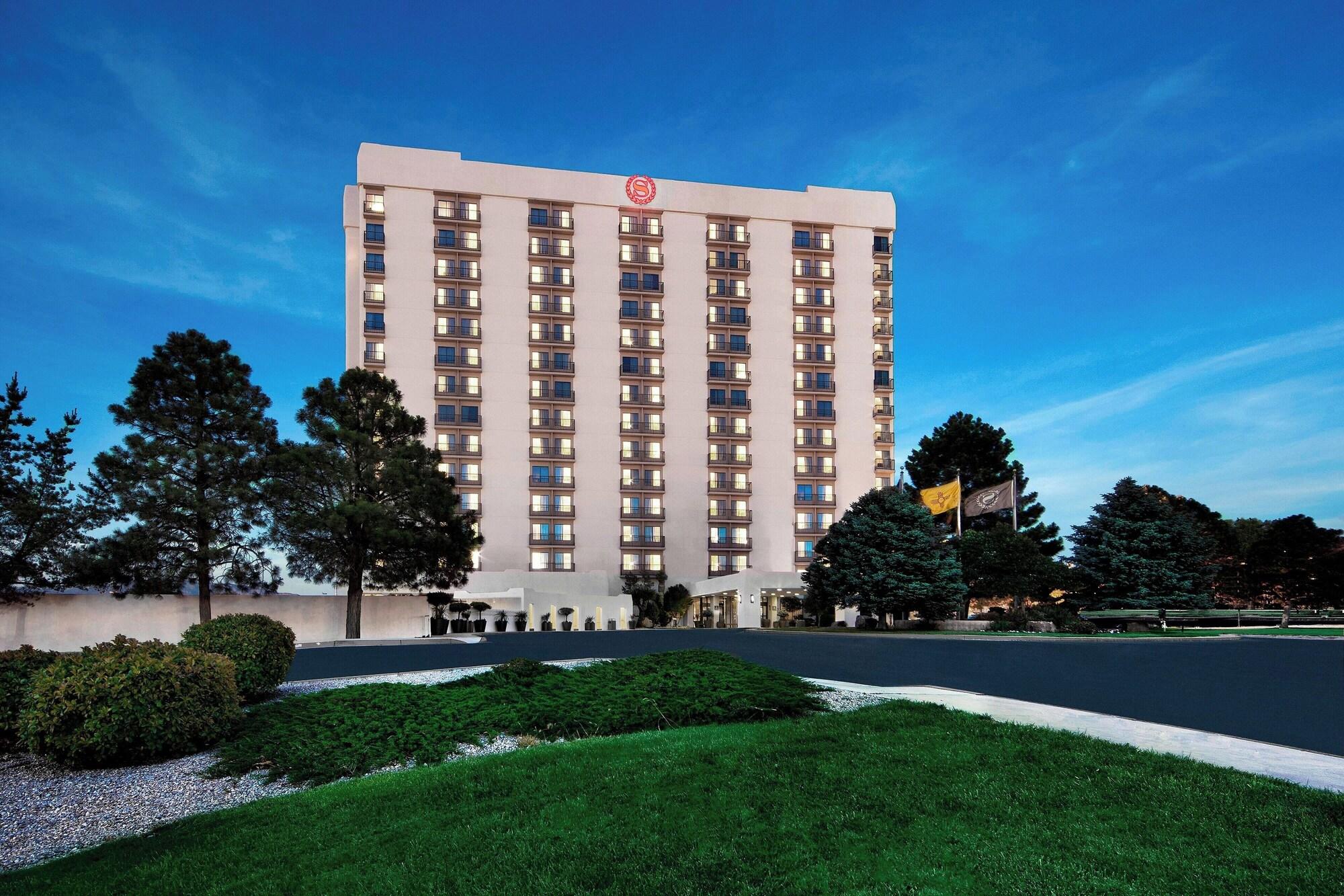 Vista Exterior Sheraton Albuquerque Airport Hotel