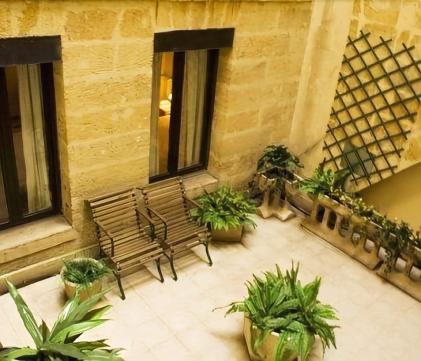 Vista Lobby Hôtel des 4 Soeurs