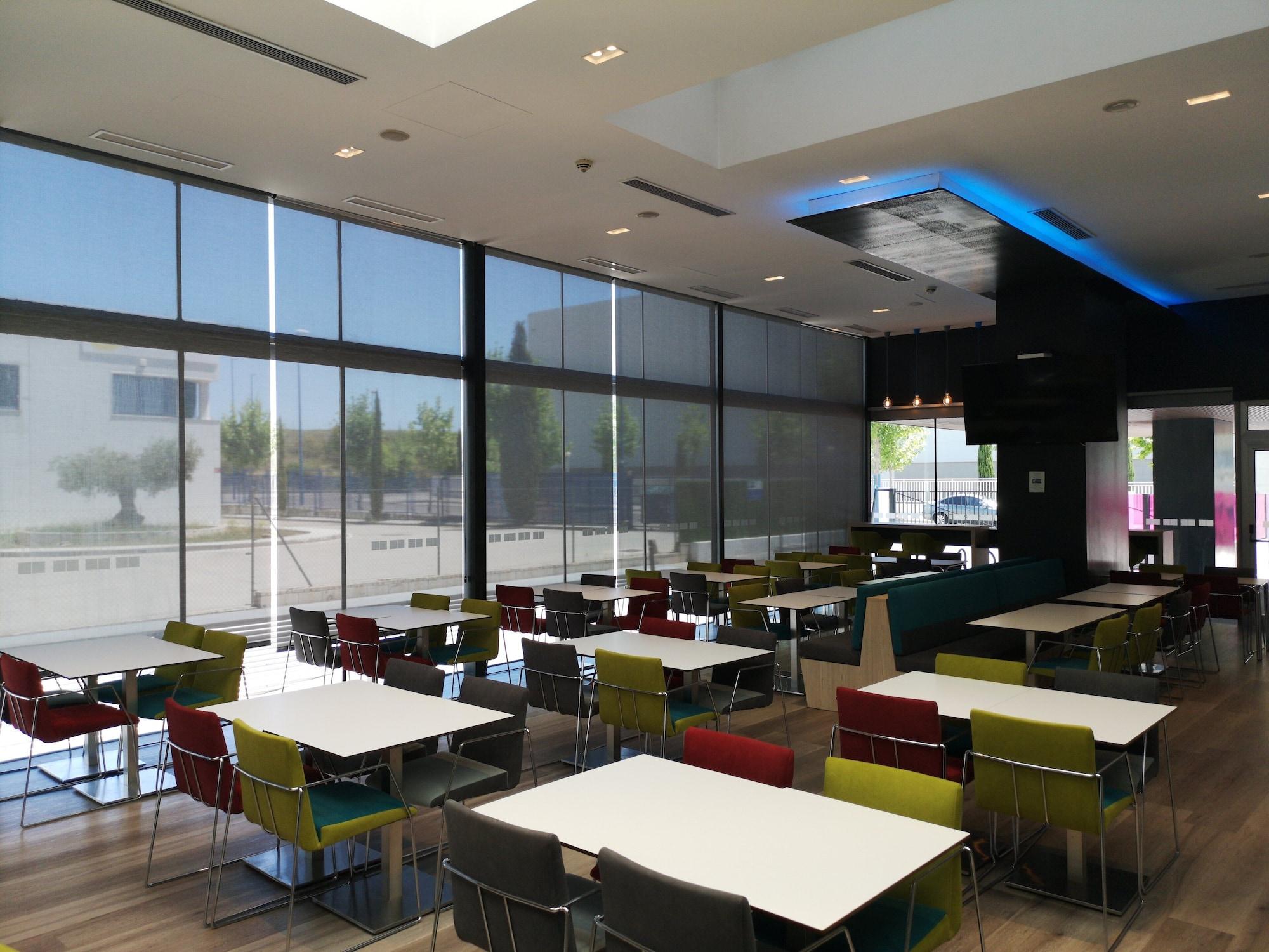 Restaurant Holiday Inn Express Madrid-Leganes by IHG