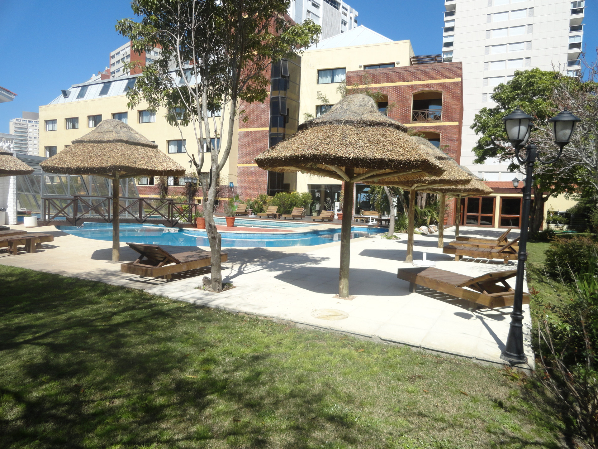 Vista Exterior La Foret