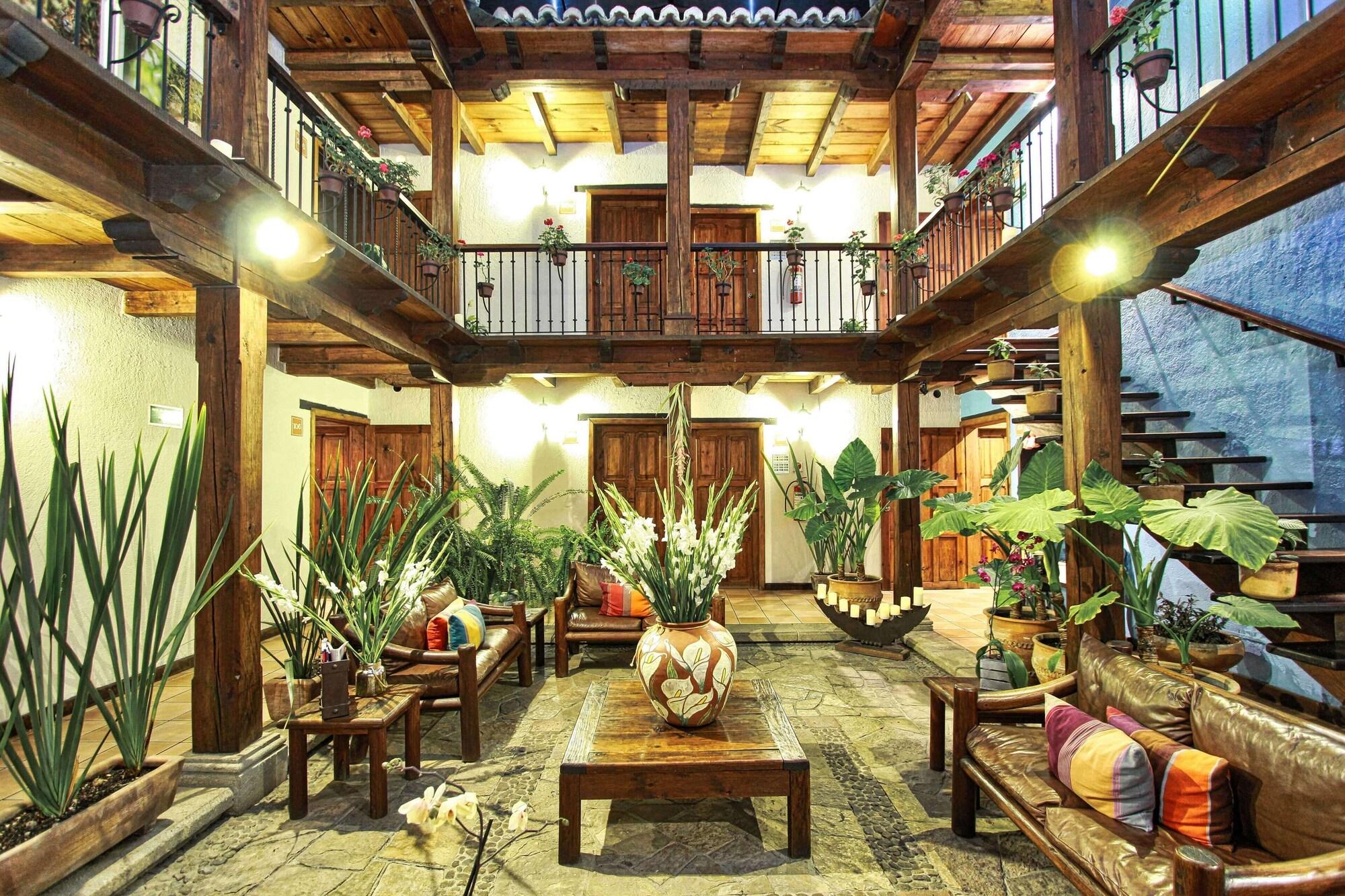 Varios Docecuartos Hotel