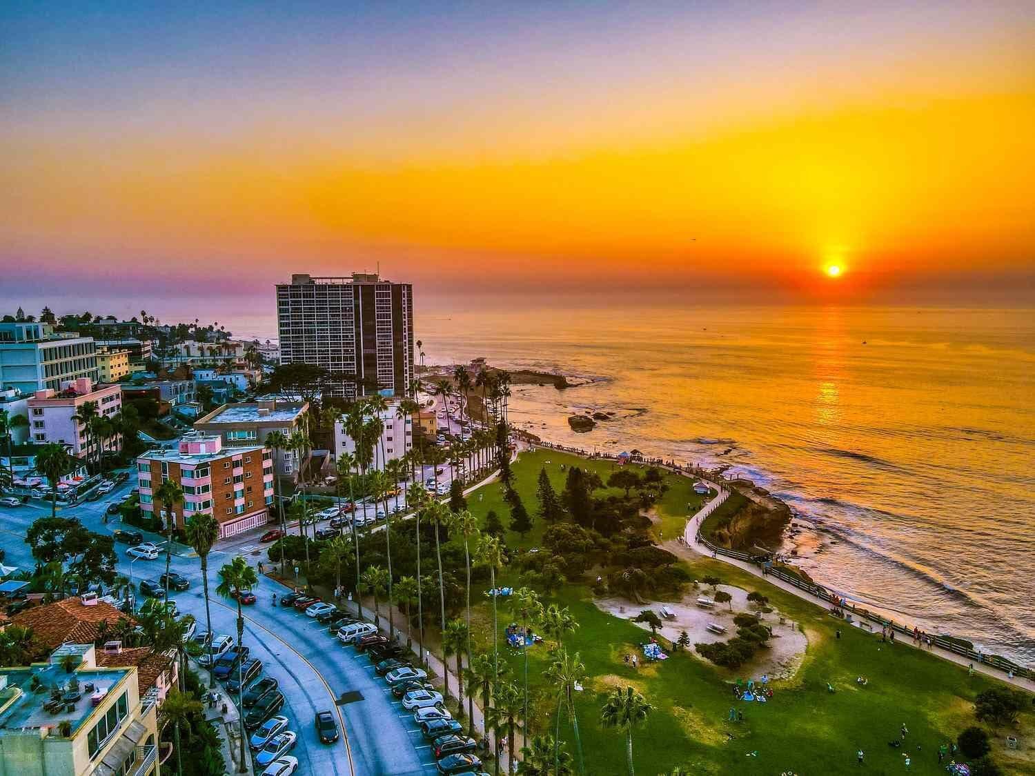 Restaurant Studio 6 Suites San Ysidro, CA -San Diego South Bay