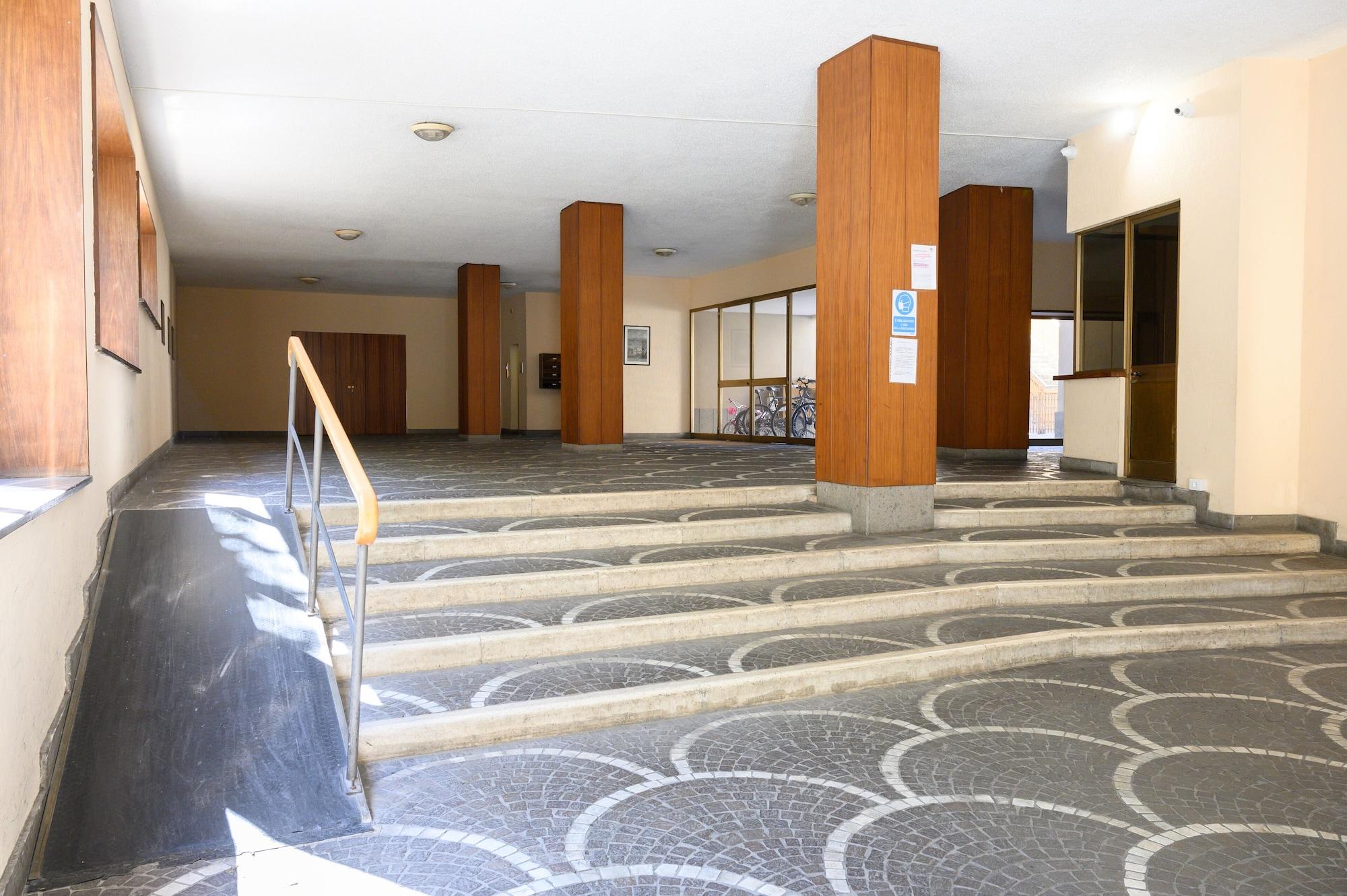 Vista Lobby Leonardo Da Vinci Guest House