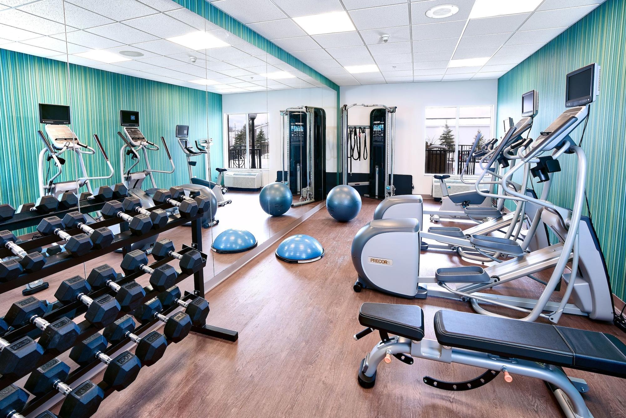 Gimnasio Holiday Inn Express Hotel & Suites Airport Dieppe by IHG