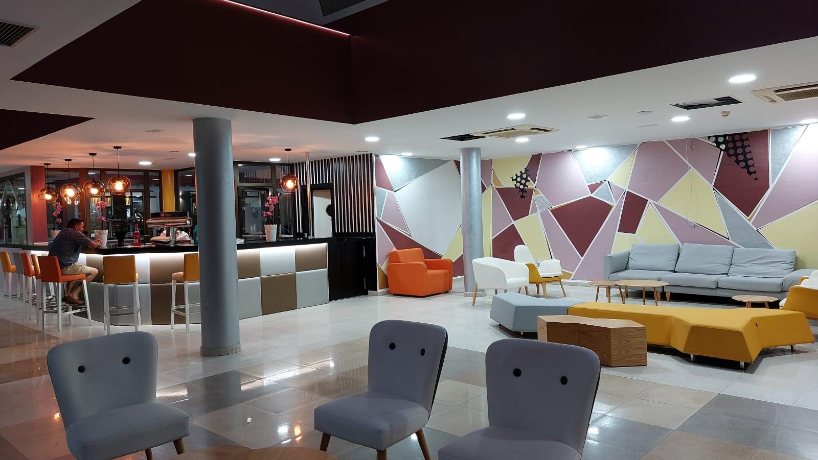Bar/Salón Chatur Costa Caleta