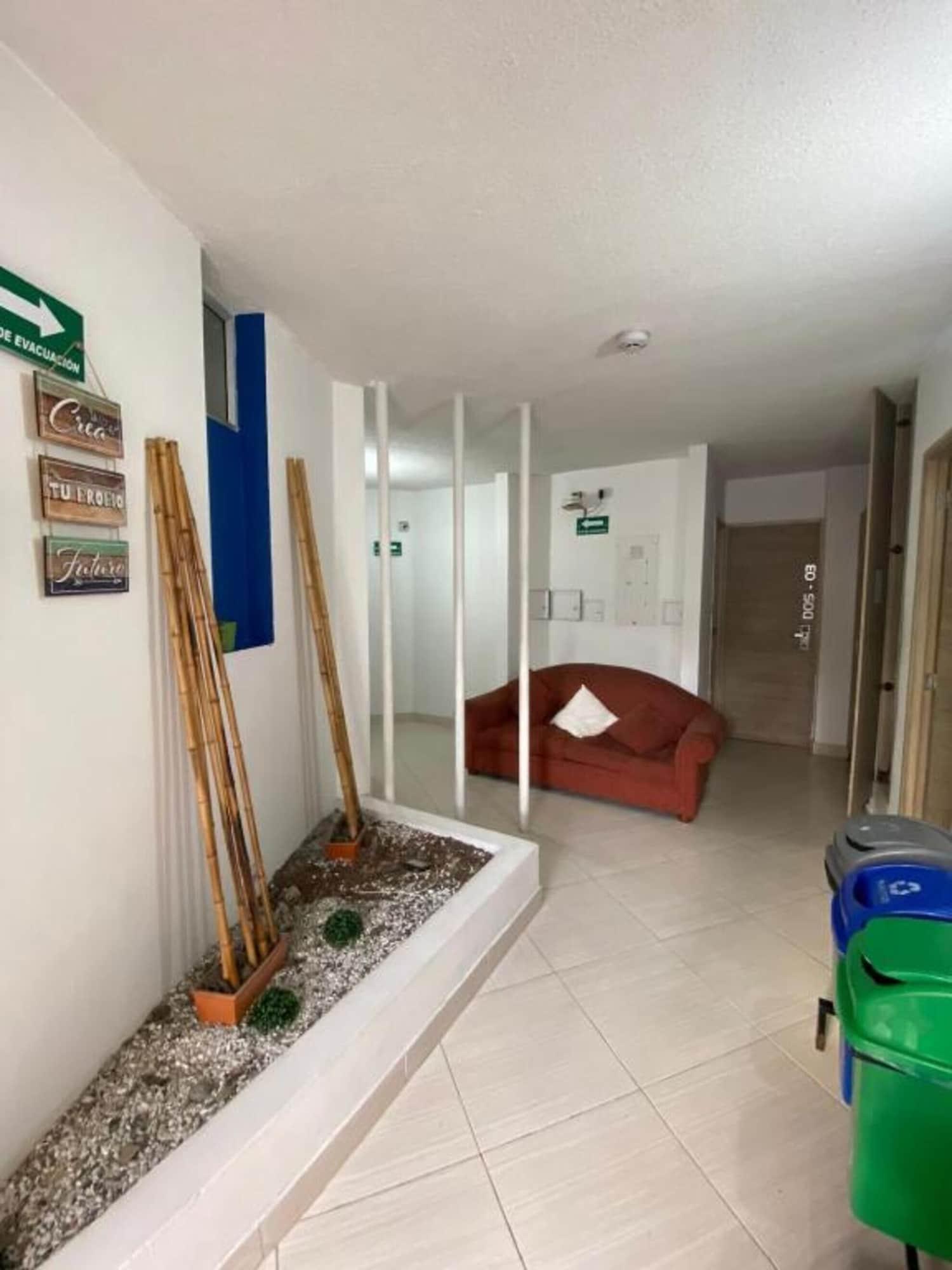 Vista Exterior Hotel Suites 44 Laureles