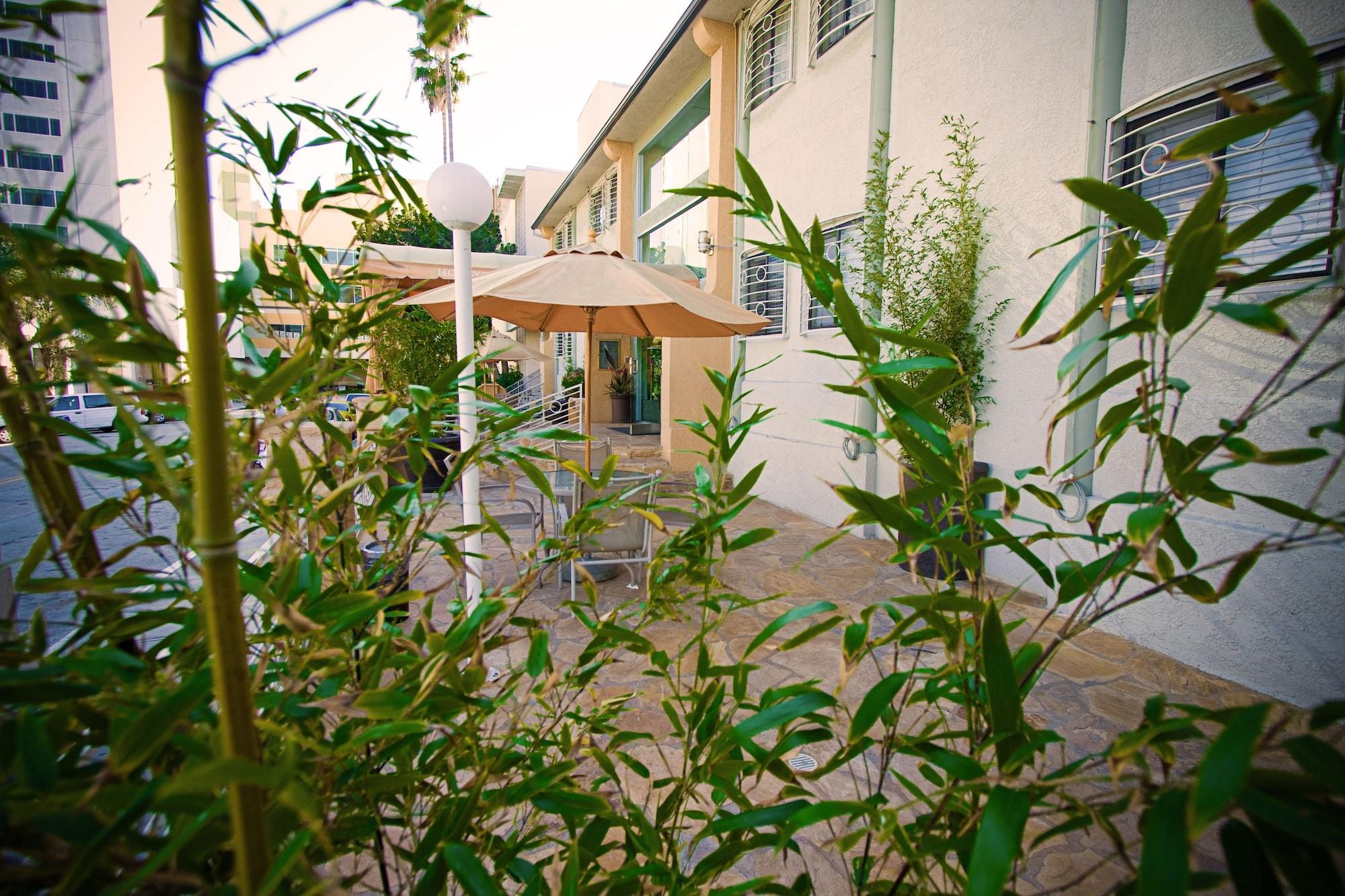 Vista Exterior Hollywood Celebrity Hotel