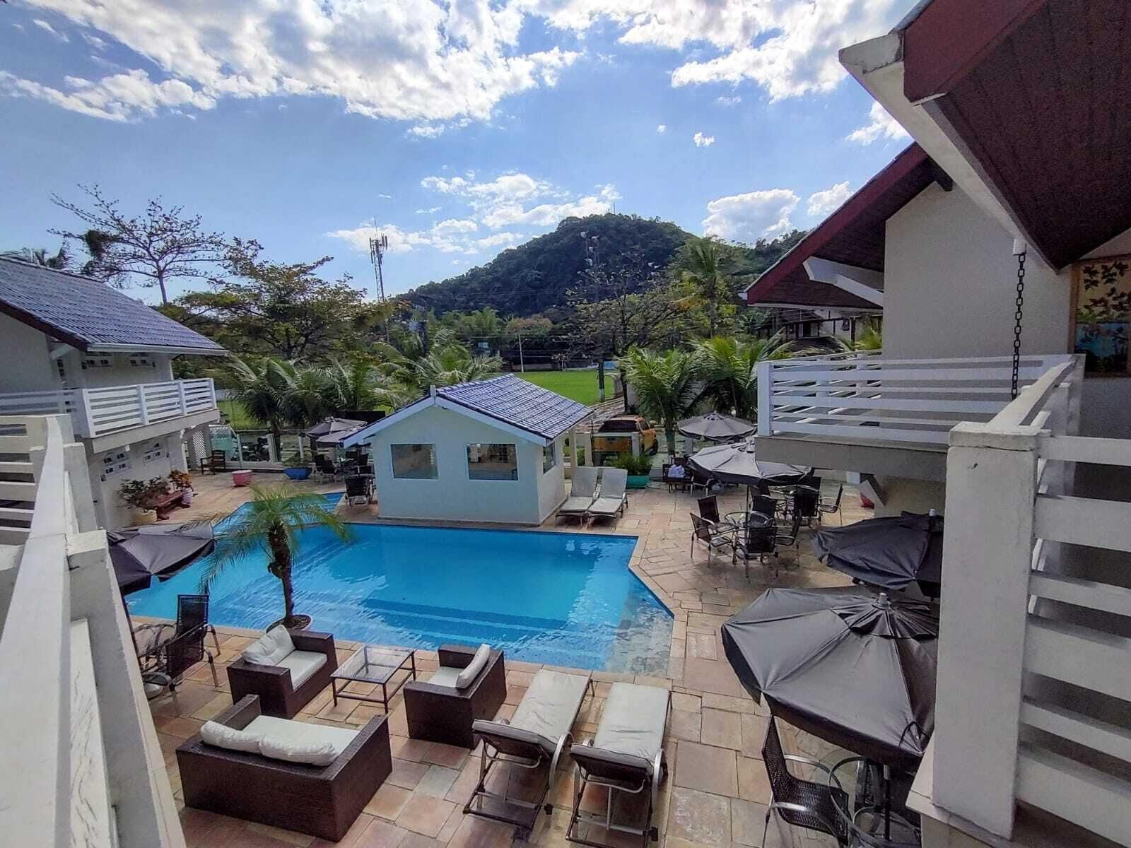 Varios Pauba Beach Hotel