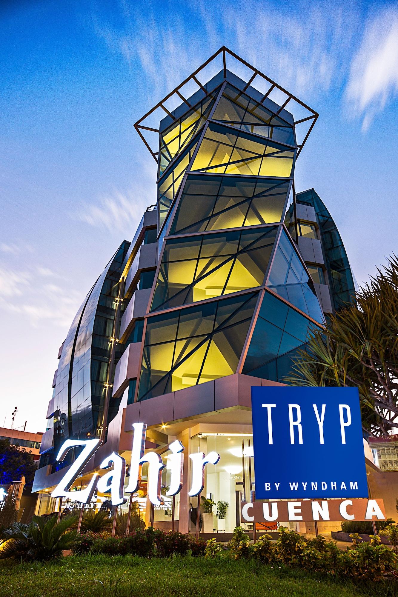 Vista Exterior TRYP by Wyndham Cuenca Zahir