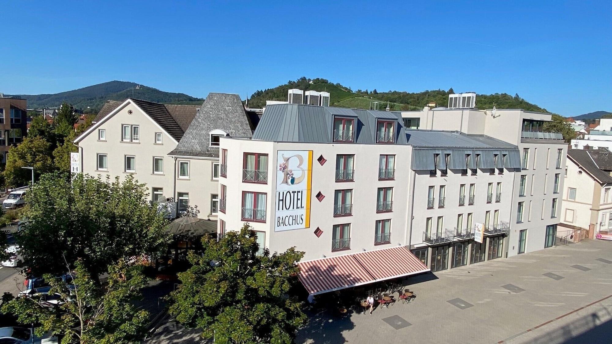 Vista Exterior Bacchus Hotel