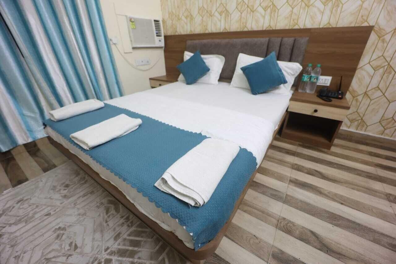 Vista Lobby Radhey Krishna P Guest House