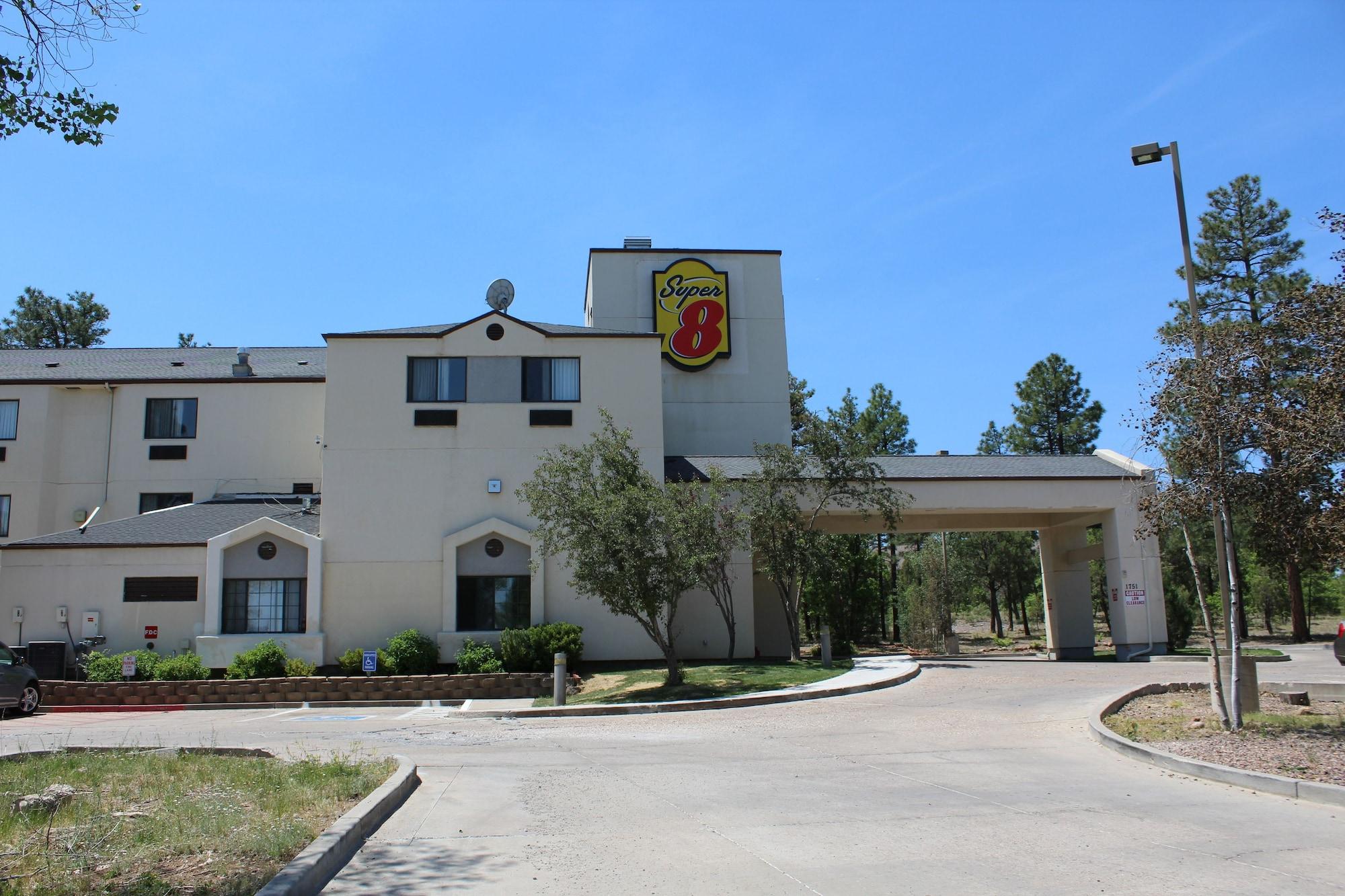 Vista Exterior Super 8 by Wyndham Show Low
