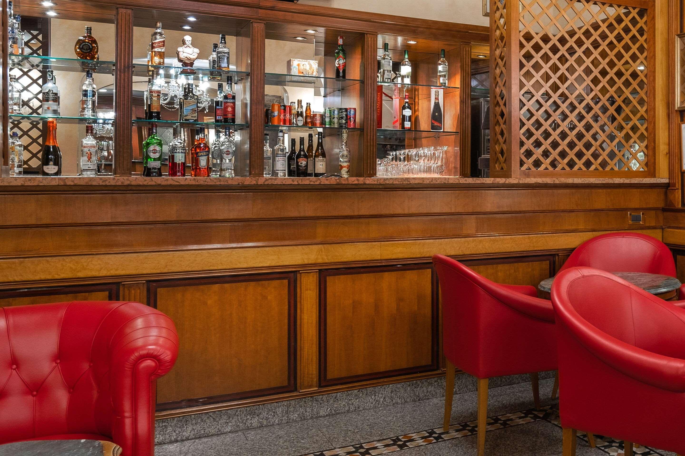 Bar/Salón Comfort Hotel Bolivar