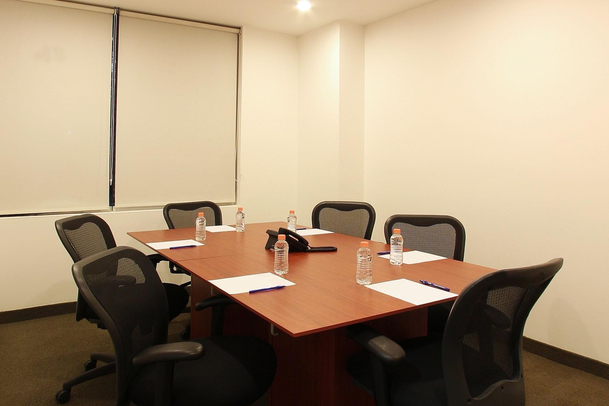 Sala de Reuniones One Silao