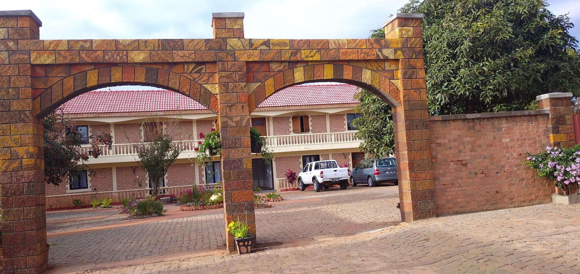 Vista Exterior ILO Hotel