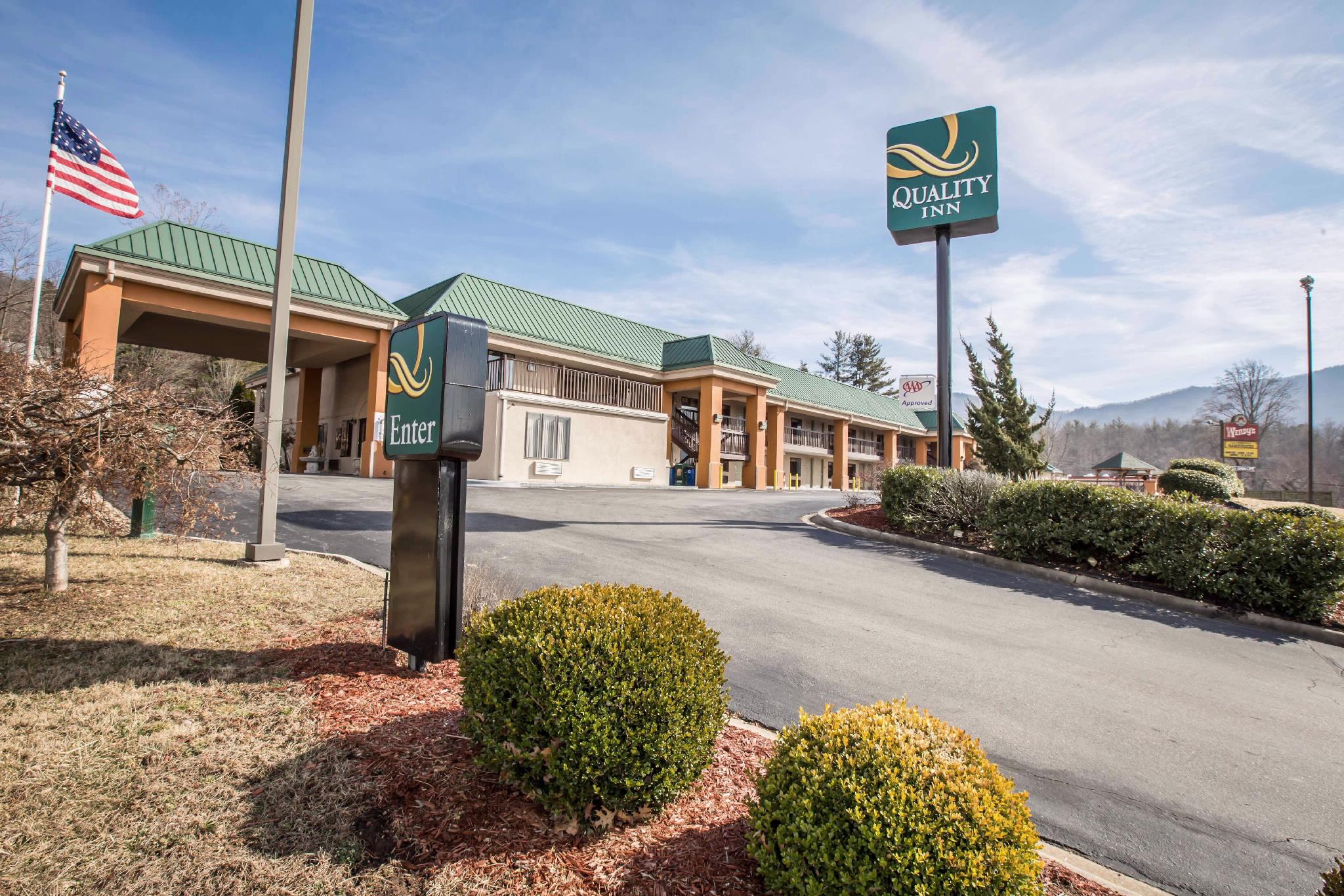 Vista Exterior Quality Inn Black Mountain