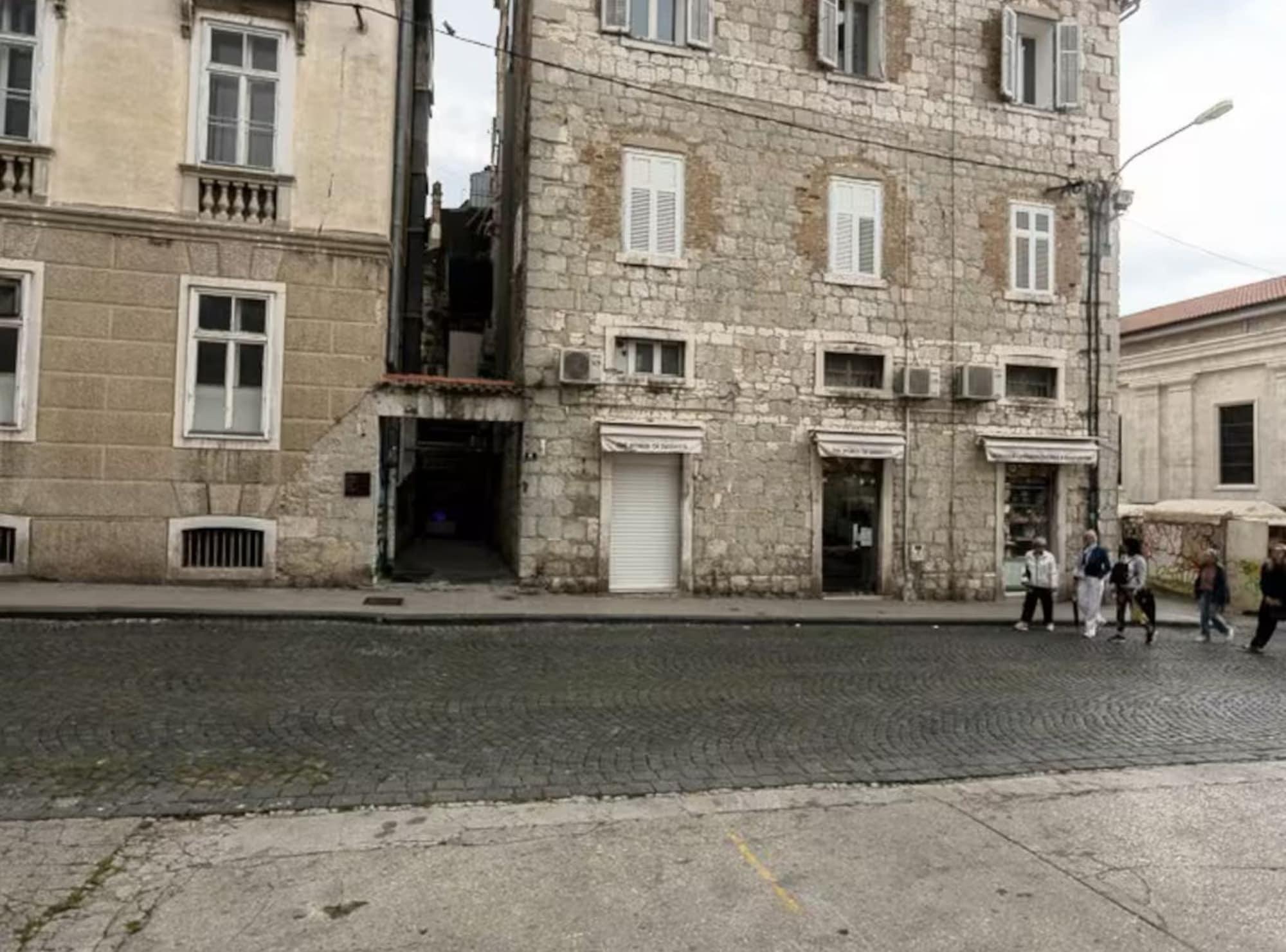 Vista Exterior Silver Gate Rooms-diocletian's Palace