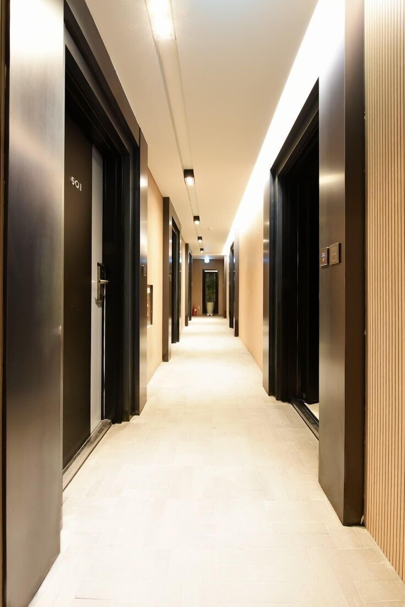 Varios Hotel Infini