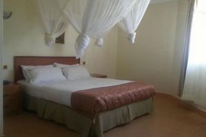 Alojamiento - Bondo Pride Hotel