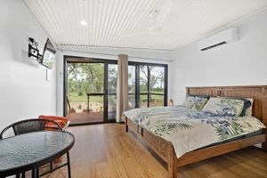 Alquiler Vacacional - Spacious modern Bungalow Desert Rose: 10 minutes to Litchfield National Park